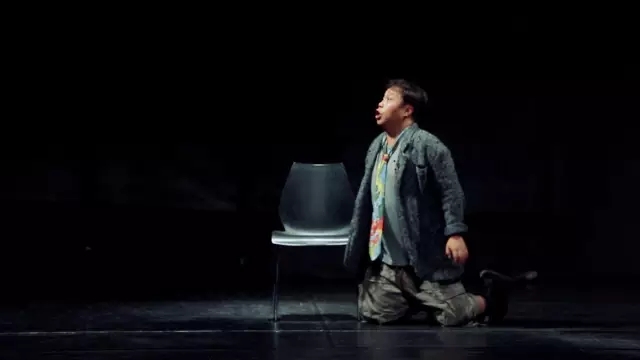 2019话剧两只狗的生活意见