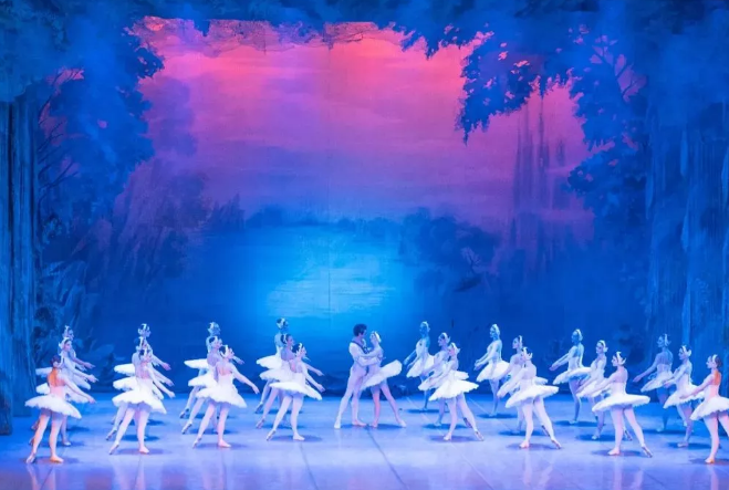 2022芭蕾舞《天鹅湖》上海站详情一览（时间+地点+门票）