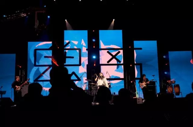 鬼否乐队南京演唱会