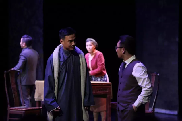 2019话剧蒋公的面子太原站舞台上