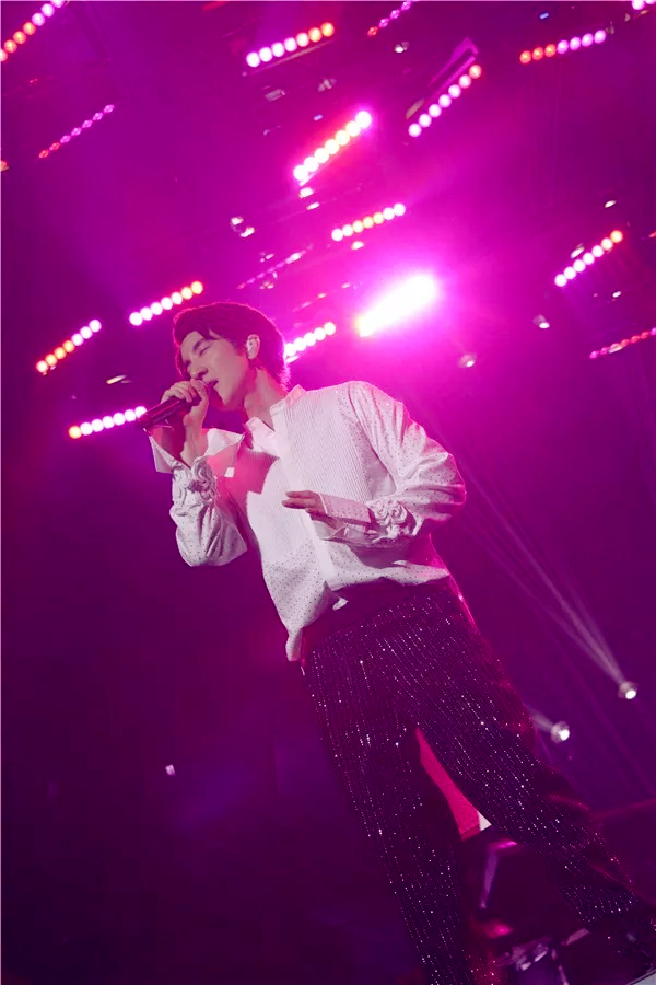 “活力之光”稻花香2019群星演唱会-十堰站