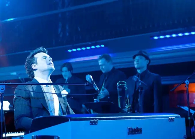 麦克凯莫西安音乐会