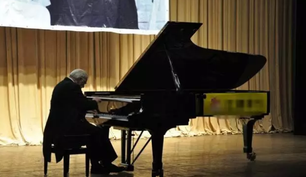 克劳斯贝斯勒北京独奏音乐会