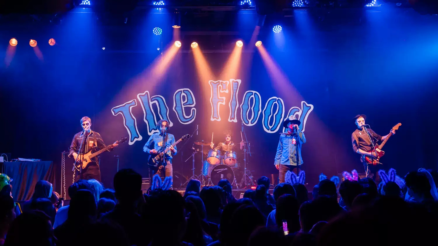 上海跨年倒计时重磅演出奇葩秀