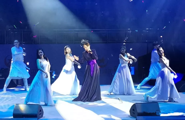 2019卓依婷赣州群星演唱会