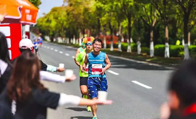 2019美国联合航空成都摇滚马拉松