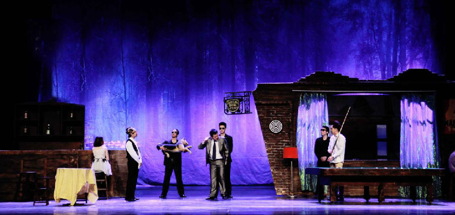 舞台剧乌龙山伯爵昆明站