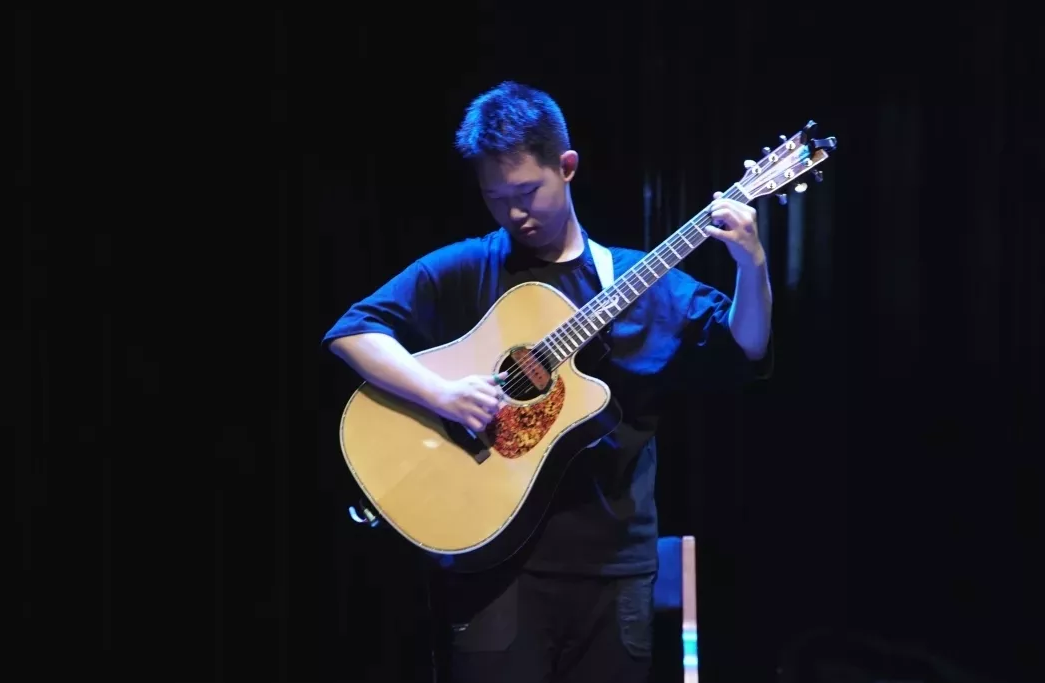 刘嘉卓深圳音乐会