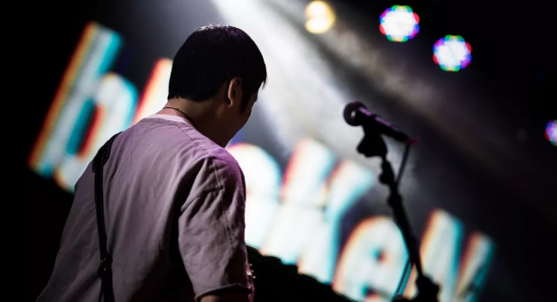 破碎乐队深圳演唱会