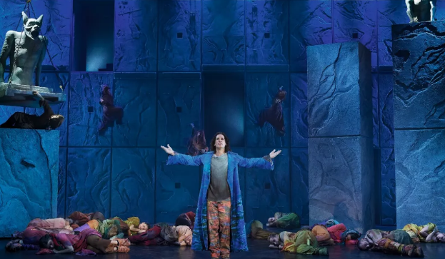 2020音乐剧《巴黎圣母院》深圳站