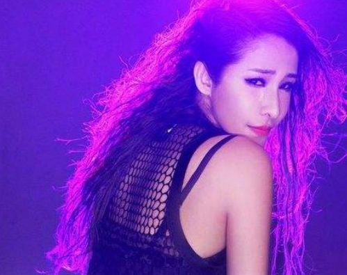 萧亚轩南京演唱会