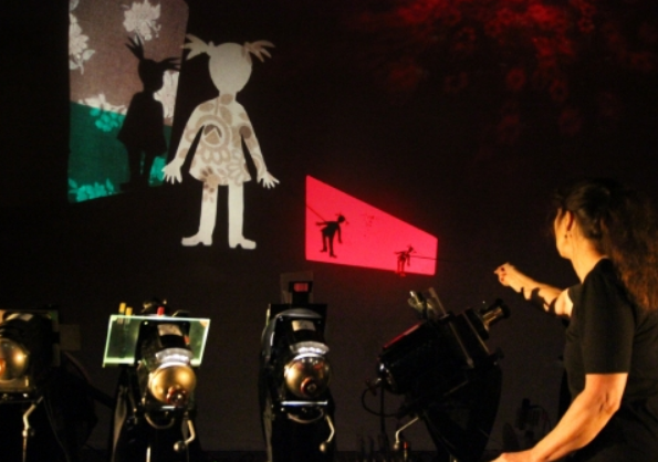 光影剧《小狗与阿蚤》南京站