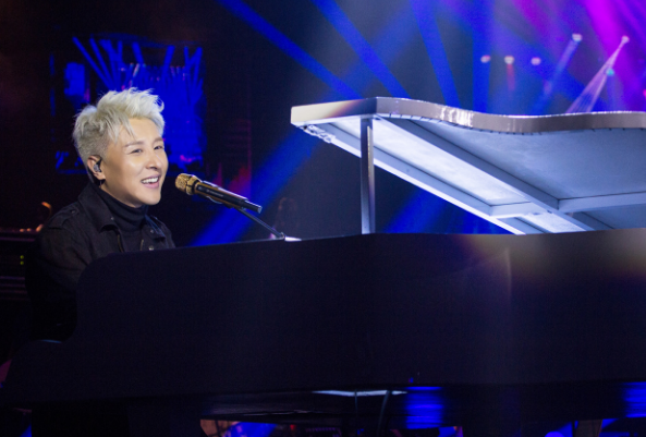 曹轩宾郑州演唱会