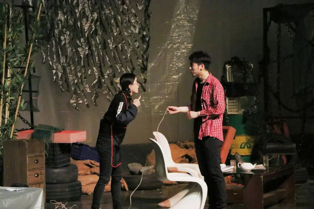 2020喜剧《别碰那把枪》成都站