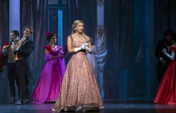 音乐剧《摇滚红与黑》杭州站