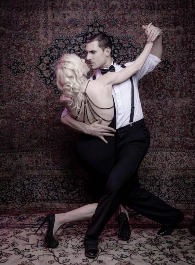 舞蹈《探戈传奇》潍坊站