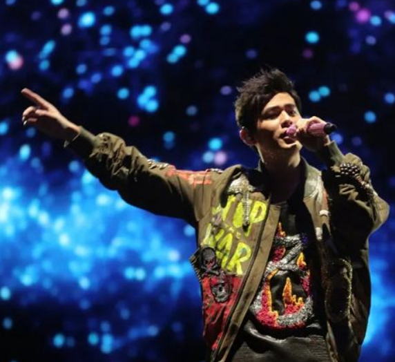 周杰伦嘉年华广州演唱会