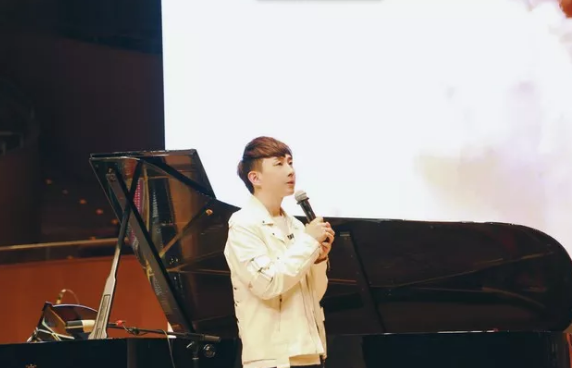 高至豪广州钢琴音乐会