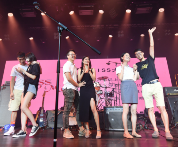 致亲爱的你武汉演唱会