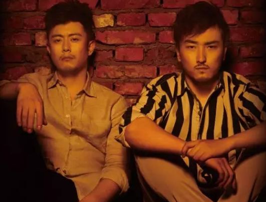 话剧《谎言背后》上海站