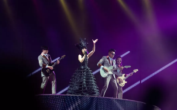 杨千嬅茂名演唱会