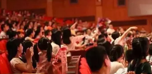 你是钢琴家天津音乐会