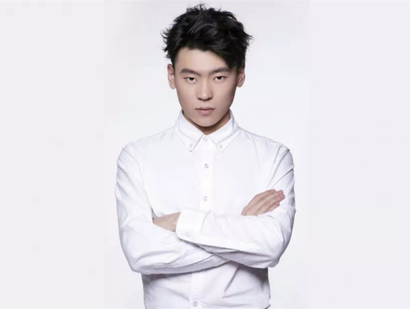 威龙巅峰之夜万人演唱会