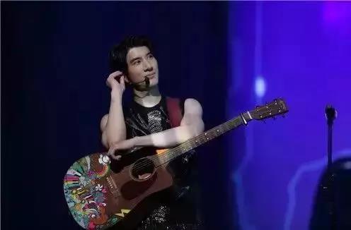 威龙巅峰之夜宁波演唱会