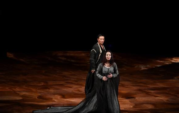 话剧《哈姆雷特》重庆站