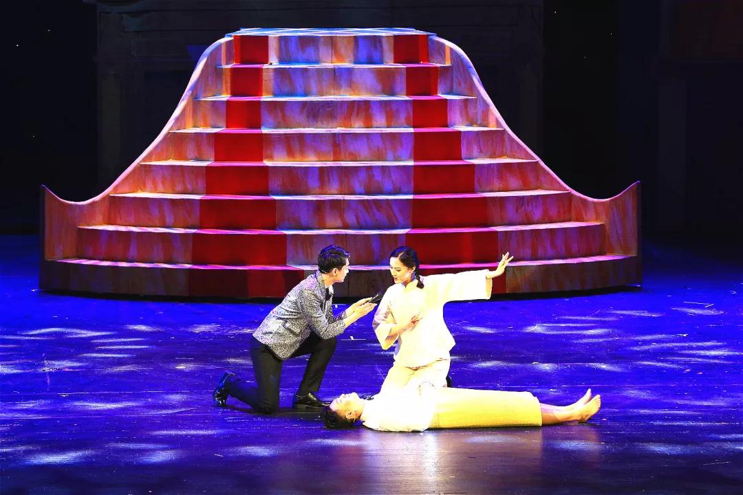 2020舞台剧《谈判专家》武汉站