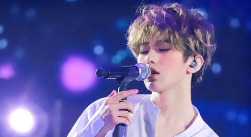 2020蔡徐坤上海演唱会