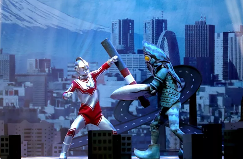 舞台剧《奥特曼宇宙之光》青岛站