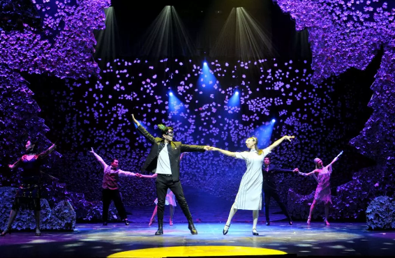 喜剧《奋不顾身的爱情》青岛站