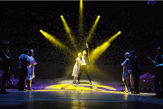 喜剧《奋不顾身的爱情》青岛站