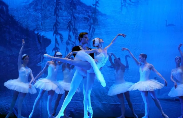 芭蕾舞剧《天鹅湖》重庆站
