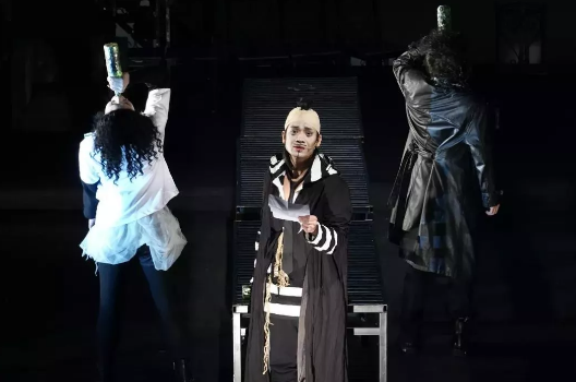 音乐剧《空中花园谋杀案》成都站