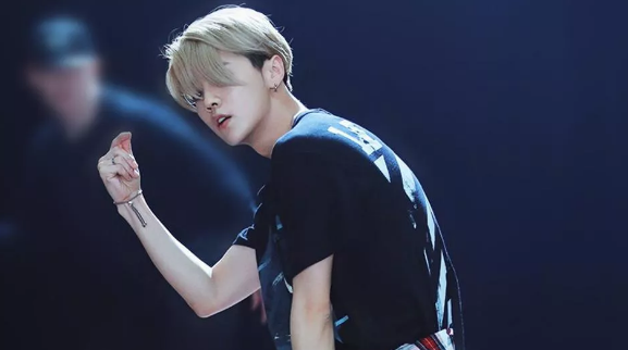 鹿晗郑州演唱会