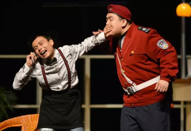 喜剧《托儿》苏州站