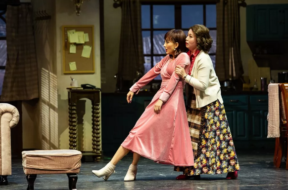 杨立新喜剧《她们的秘密》杭州站