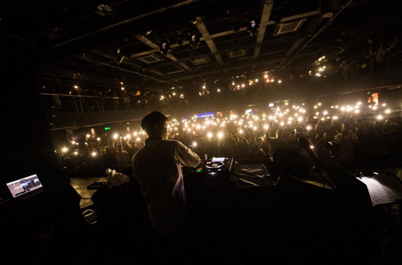 西原健一郎成都演唱会