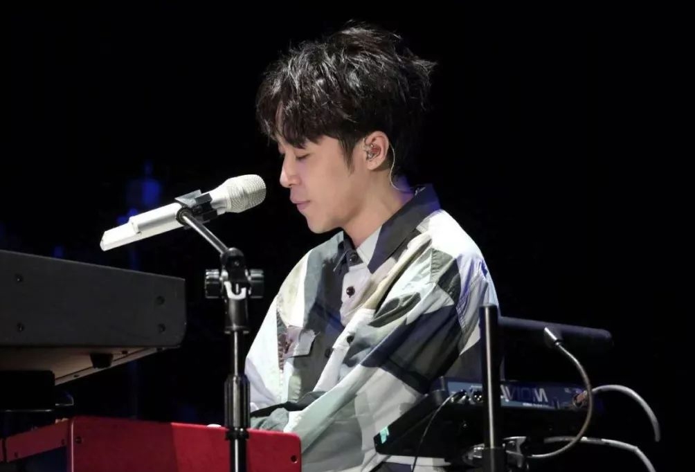 吴青峰2022南京演唱会演出安排（时间、地点、票价、购票网址）