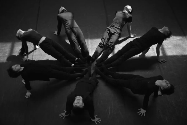 舞剧《世界》青岛站