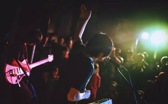 兹乐队沈阳演唱会