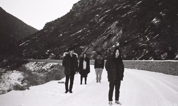 贰伍吸烟所重庆演唱会