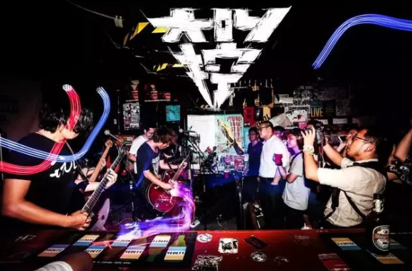 大叫控天津演唱会