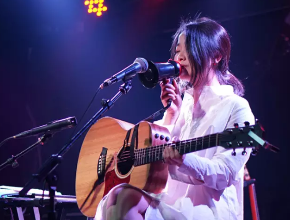 曾楠深圳演唱会