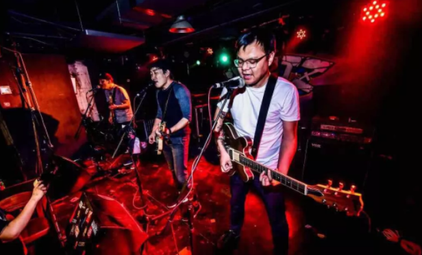 新学校废物合唱团济南演唱会