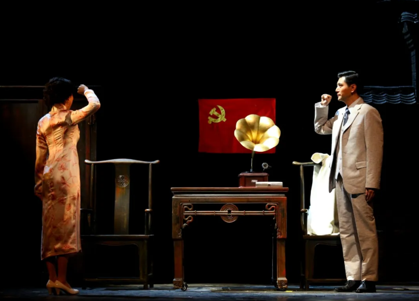 陕西人艺《白鹿原》 2021封箱告别之旅【复活经典 九维钜献】一泉州站 陕西人艺《白鹿原》 2021封箱告别之旅【复活经典 九维钜献】一泉州站