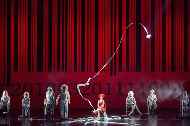 2021孟京辉经典戏剧作品 大型多媒体音乐话剧《琥珀》-天津站