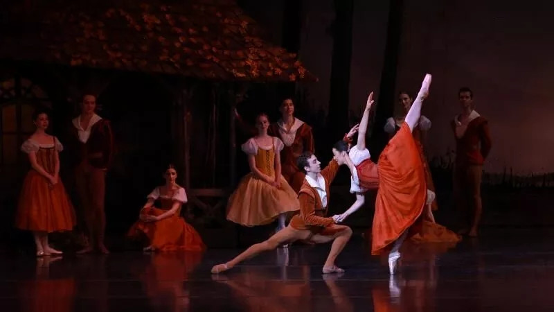 芭蕾舞吉赛尔泉州站2